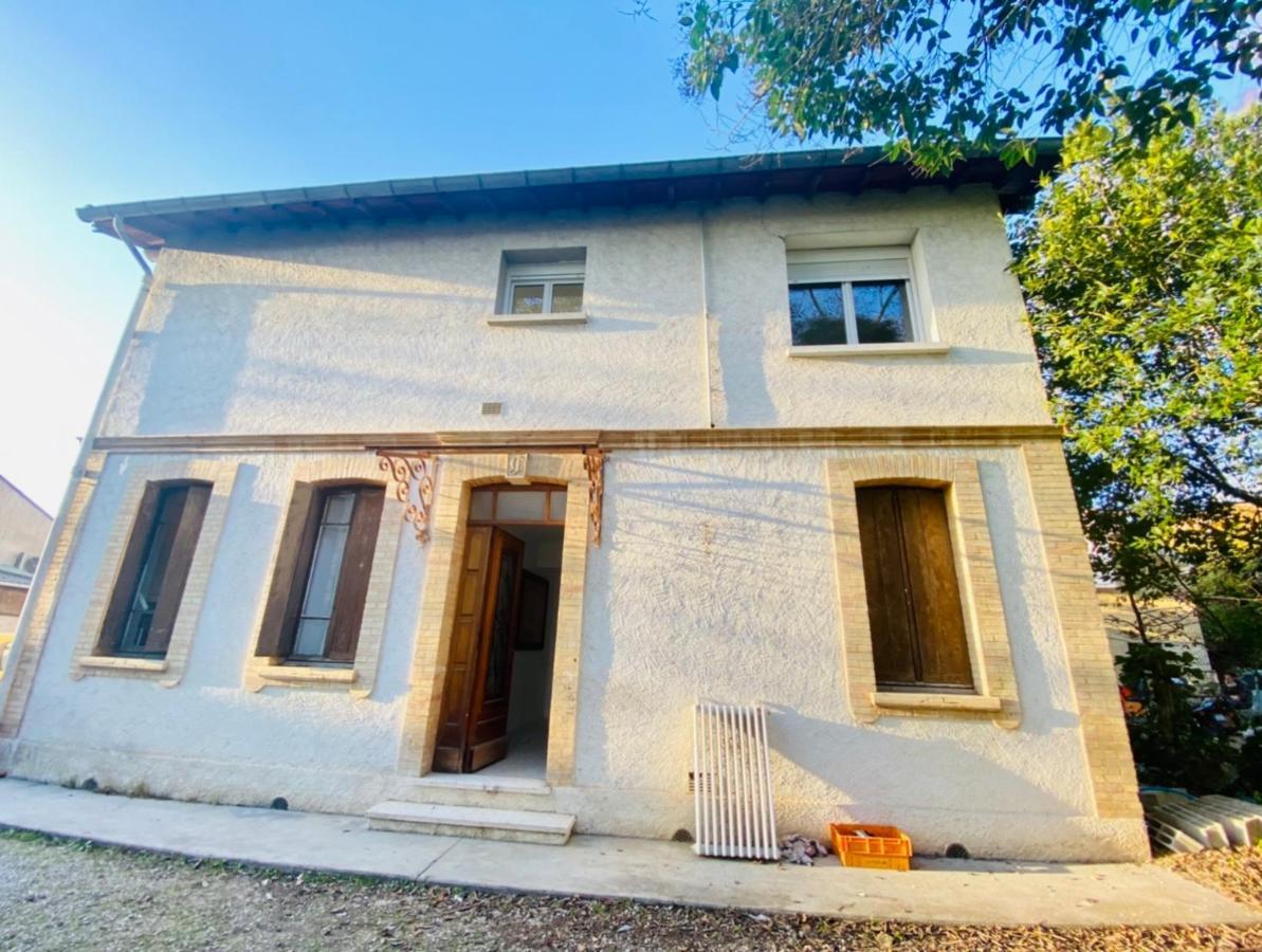 T3 En Duplex Pour 6 Pers Bien Place Terrasse Et Parking Inclus Apartman Toulouse Kültér fotó