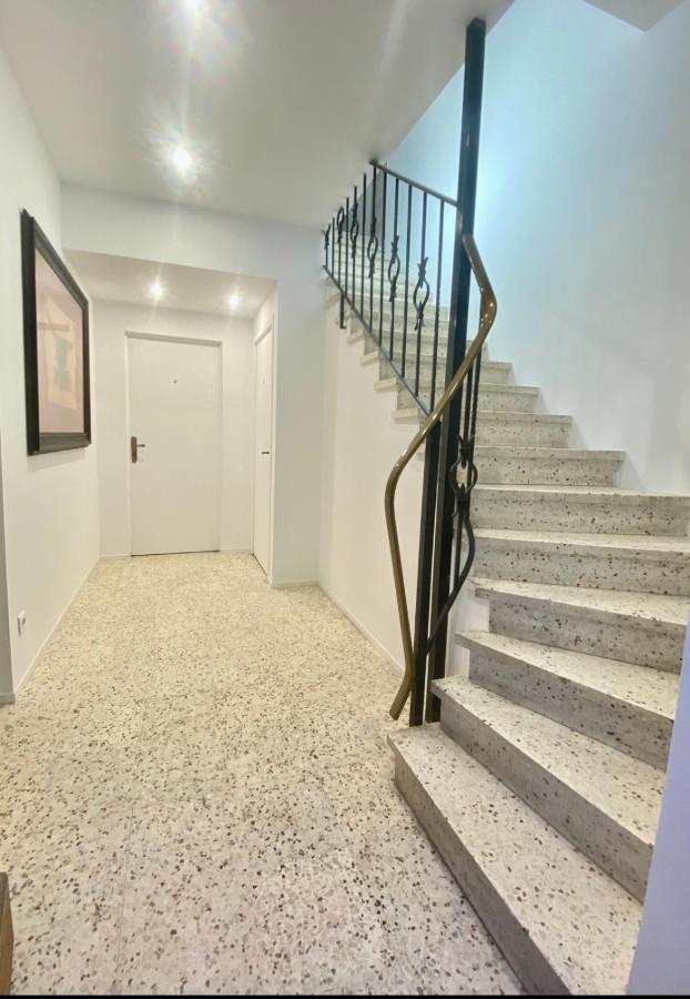 T3 En Duplex Pour 6 Pers Bien Place Terrasse Et Parking Inclus Apartman Toulouse Kültér fotó